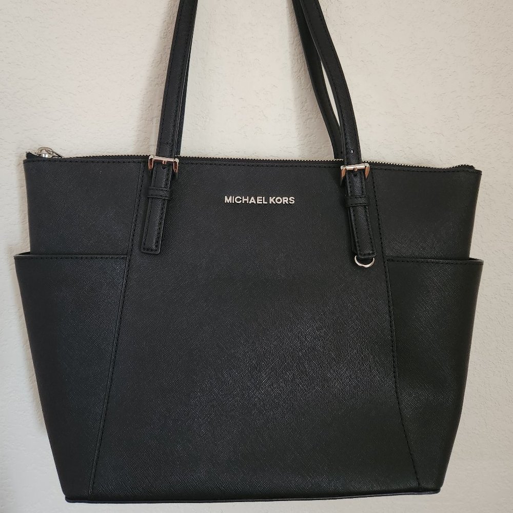 Michael Kors Tech-Friendly Handbag